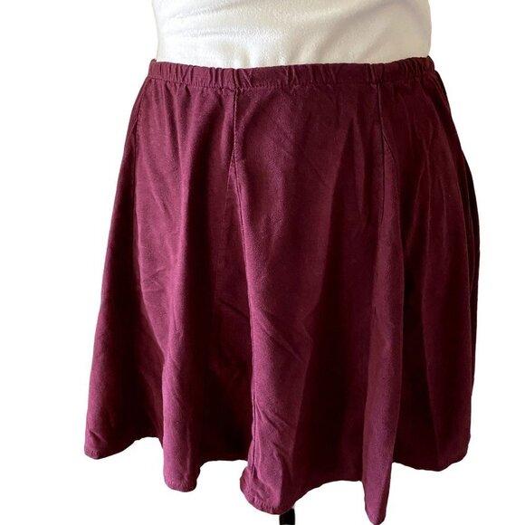 BRANDY Melville Velvet Mini Pleated Skirt | Maroon | One Size - Picture 1 of 5